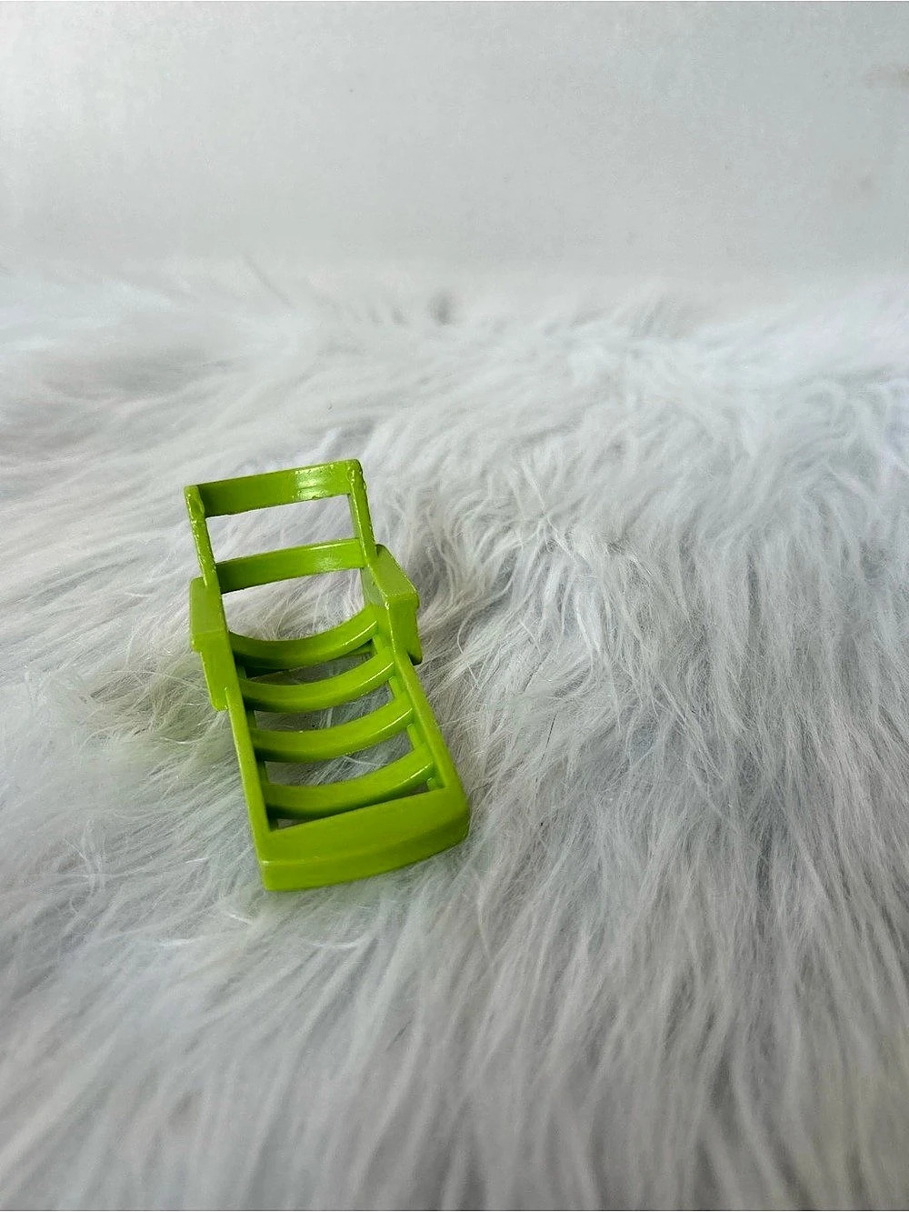 Fisher price retro little people green lounge chair